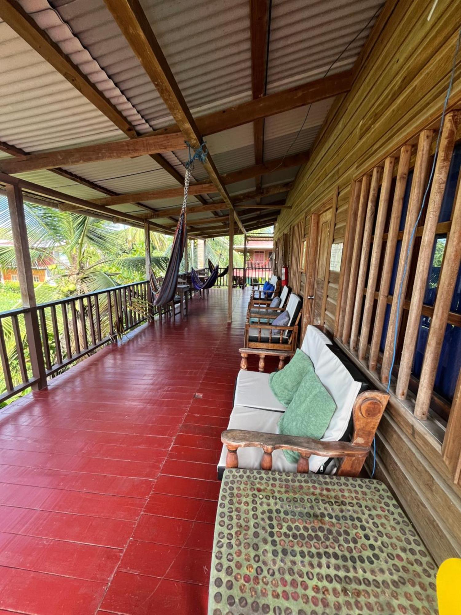 Valerie Emanuel Apartments Bocas Town Bagian luar foto