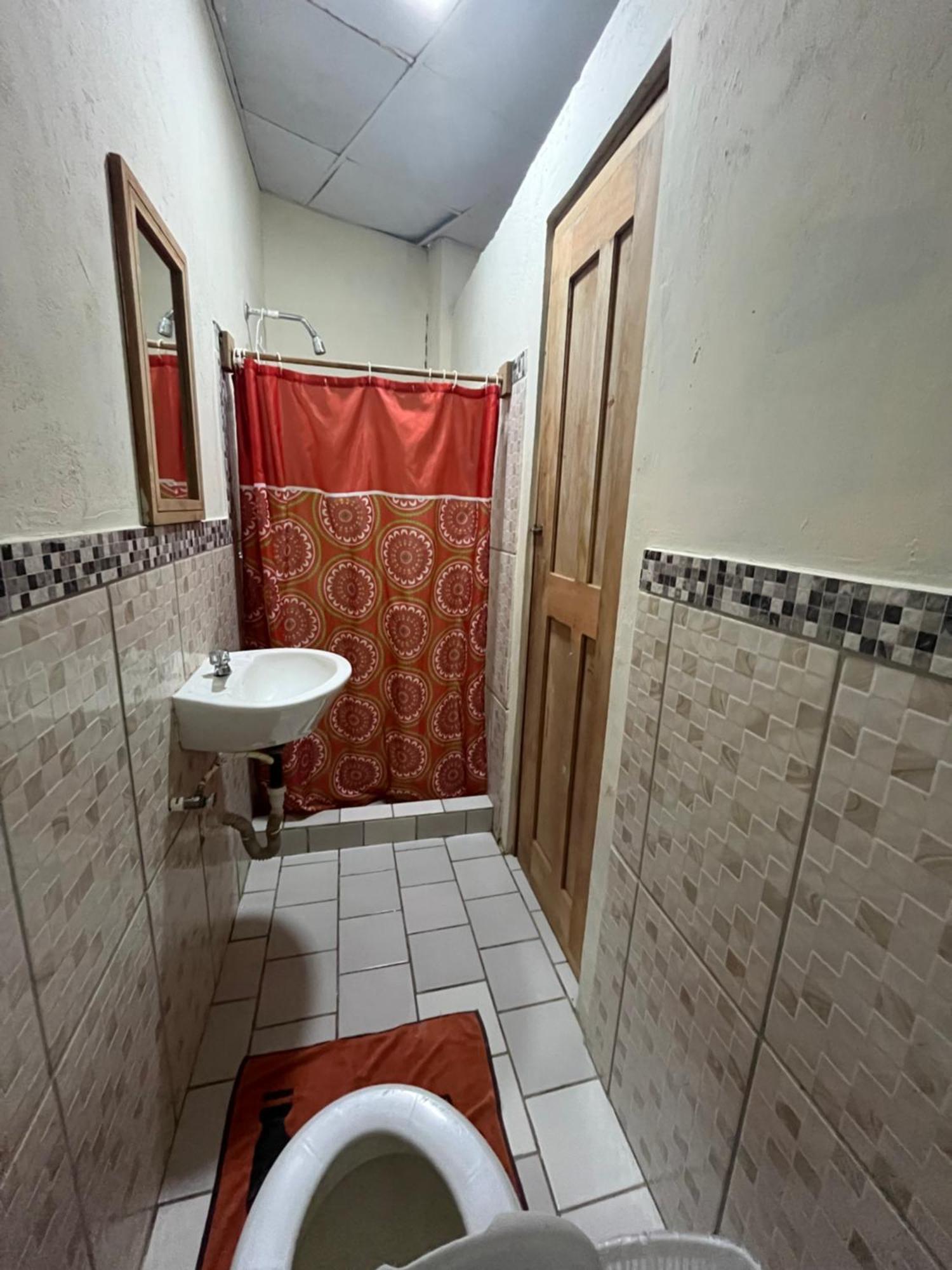 Valerie Emanuel Apartments Bocas Town Bagian luar foto