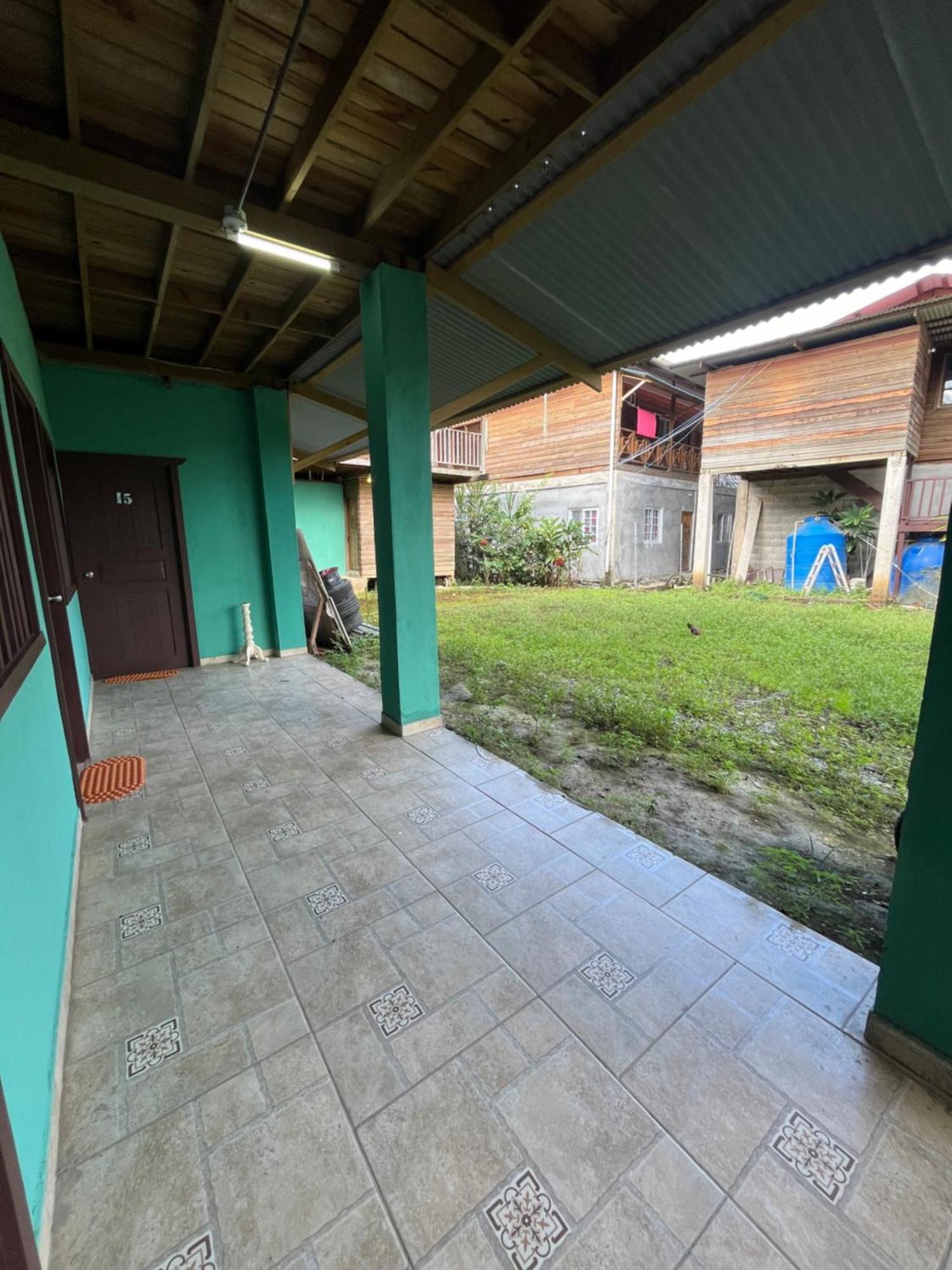Valerie Emanuel Apartments Bocas Town Bagian luar foto